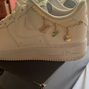 Nike Air Force 1 lucky charms size 12 in womens they are gently used